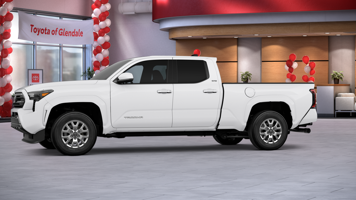 2025 Toyota Tacoma SR5 Double Cab photo 3