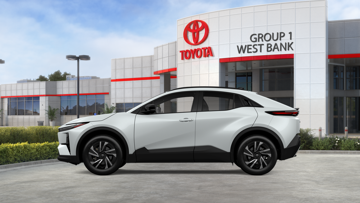 2026 Toyota C-HR SE - Photo 25