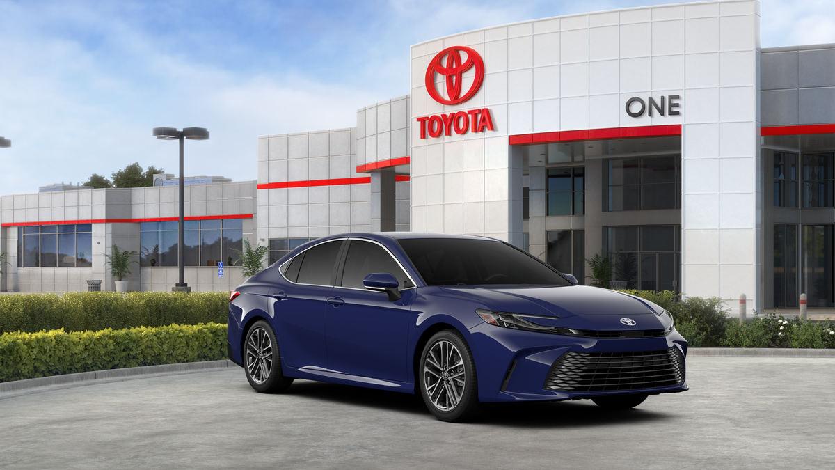 2026 Toyota Camry XLE - Photo 17