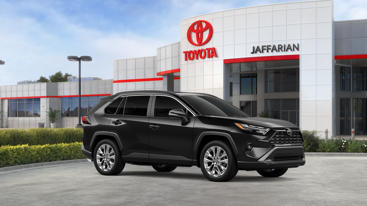 2025 Toyota RAV4 XLE Premium photo 28
