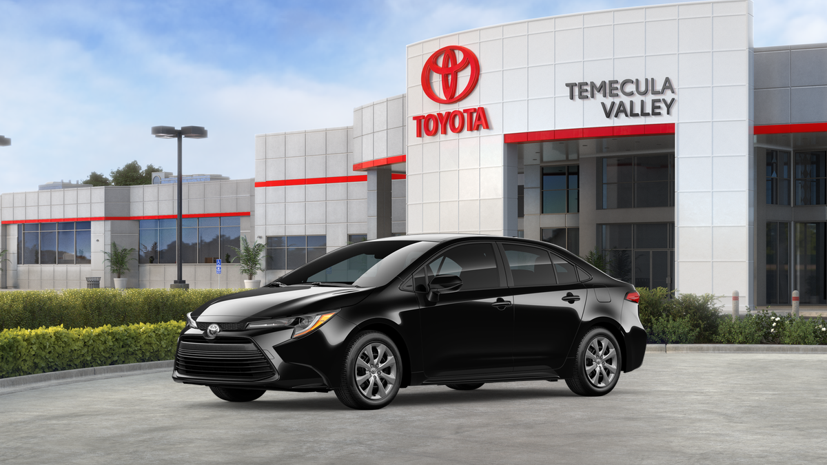 2026 Toyota Corolla LE photo 2