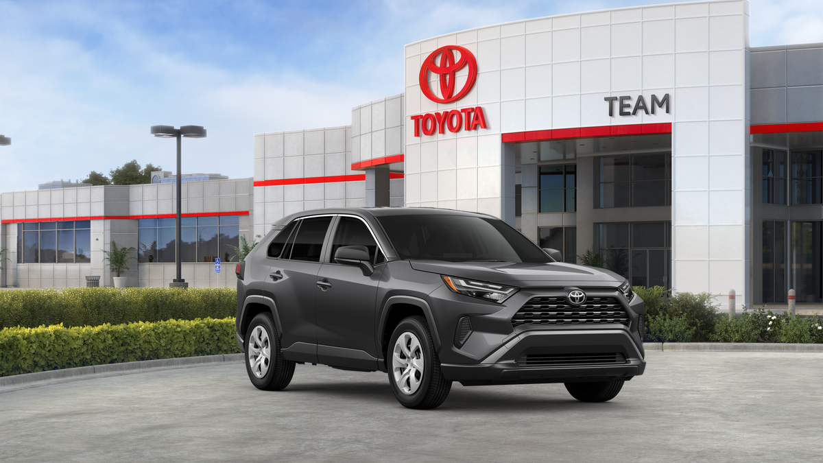 2025 Toyota RAV4 LE photo 22