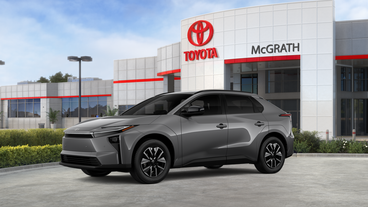 New 2026 Heavy Metal <sup>1</sup> Toyota  XLE image 3