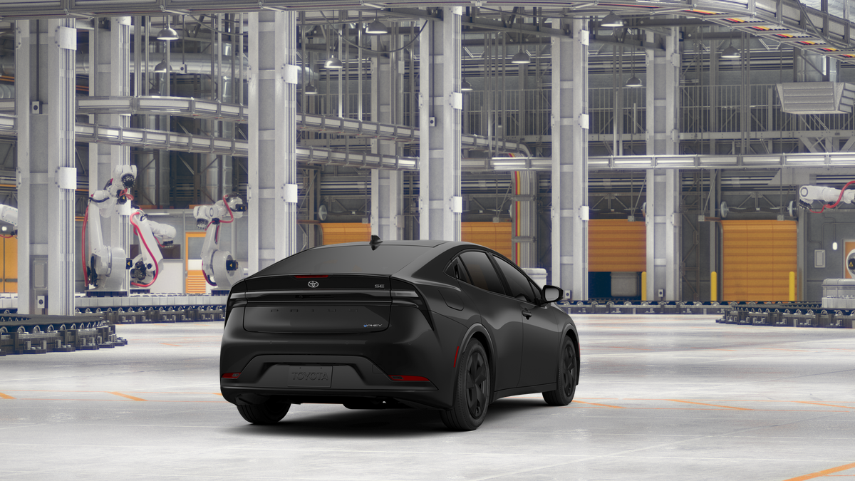 2026 Toyota Prius Plug-in Hybrid SE photo 8