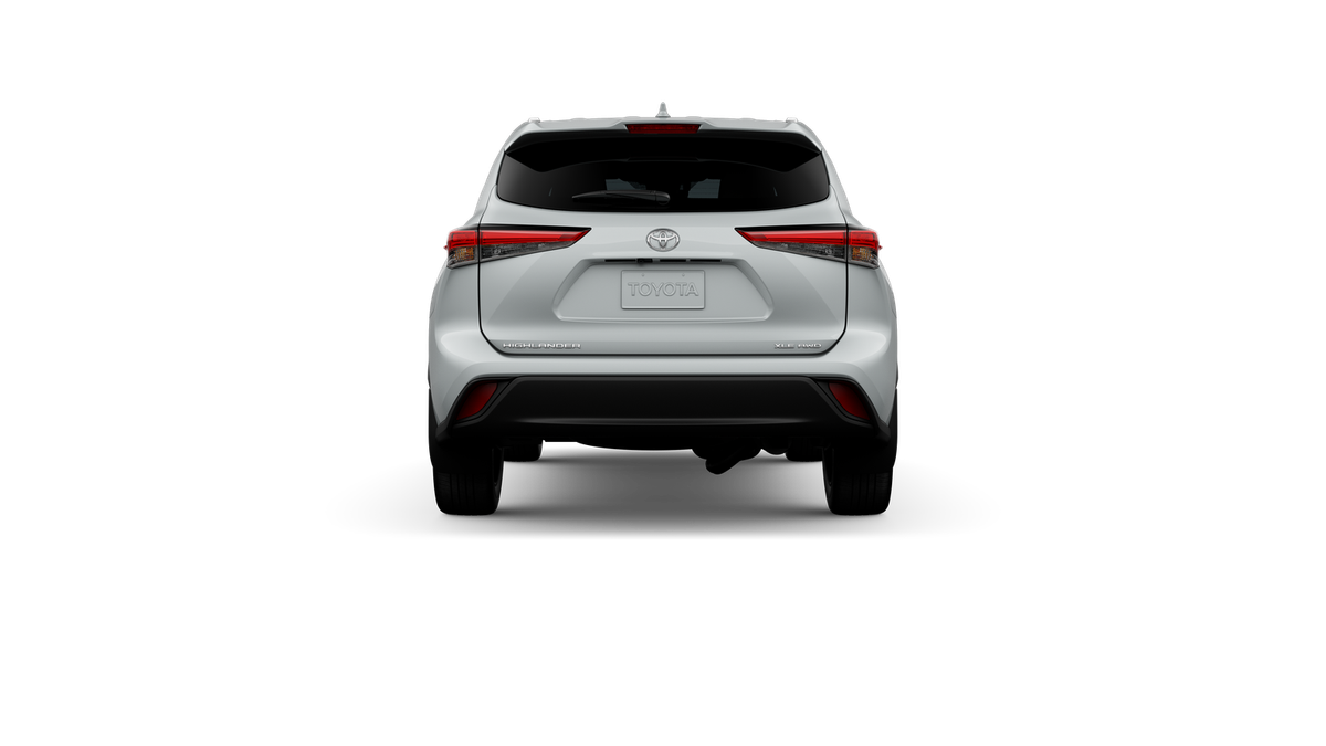 New Wind Chill Pearl [extra cost color] 2026 Toyota Highlander XLE