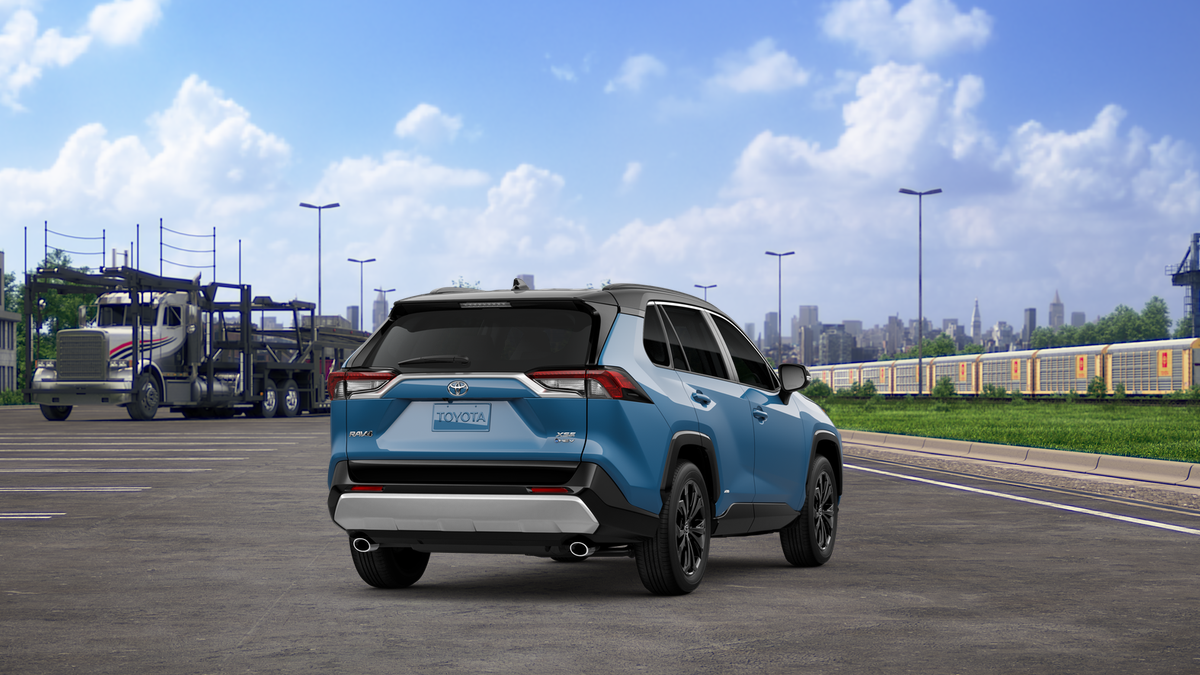 2025 Toyota RAV4 Hybrid XSE photo 9