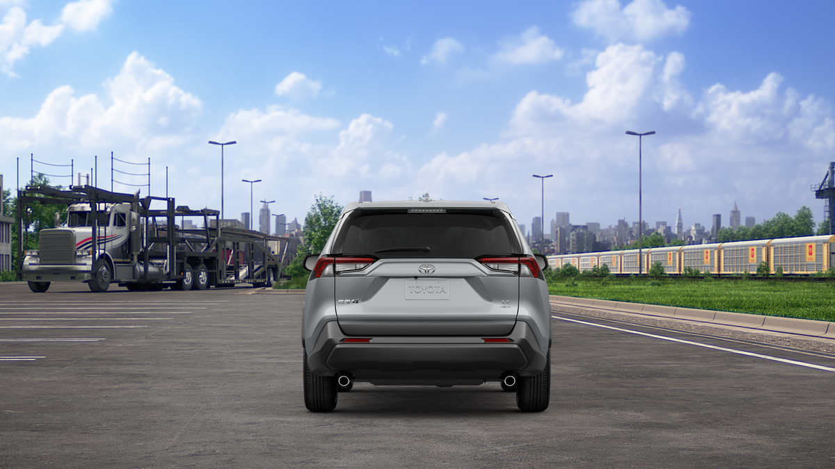 2025 Toyota RAV4 LE photo 8
