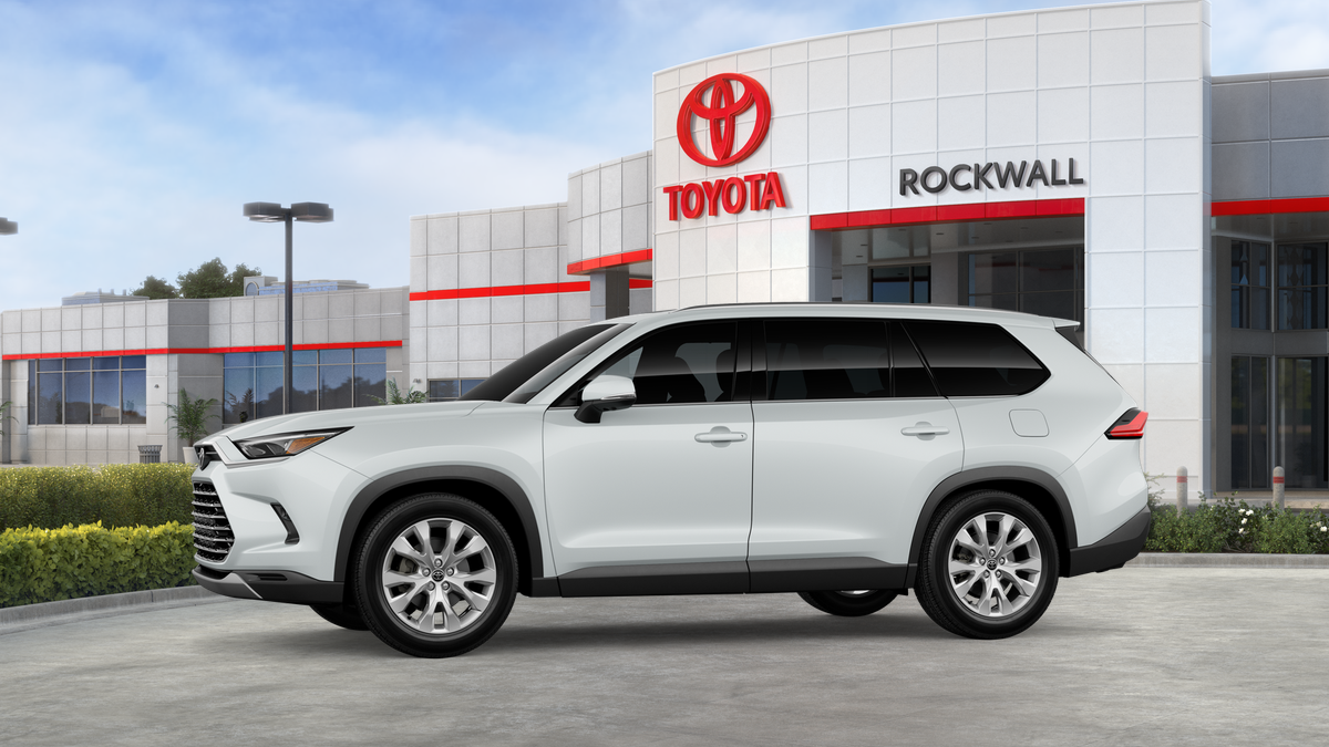 New 2026 Wind Chill Pearl <sup>1</sup> Toyota  Limited image 5