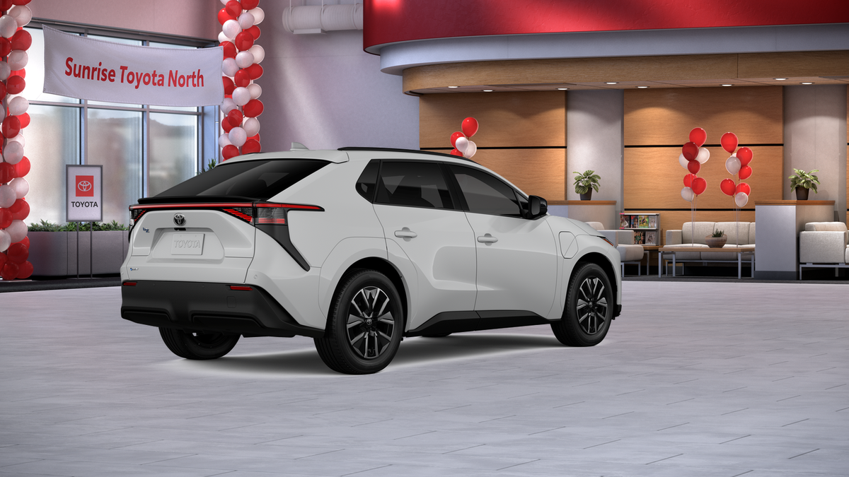 2026 Toyota bZ XLE - Photo 12