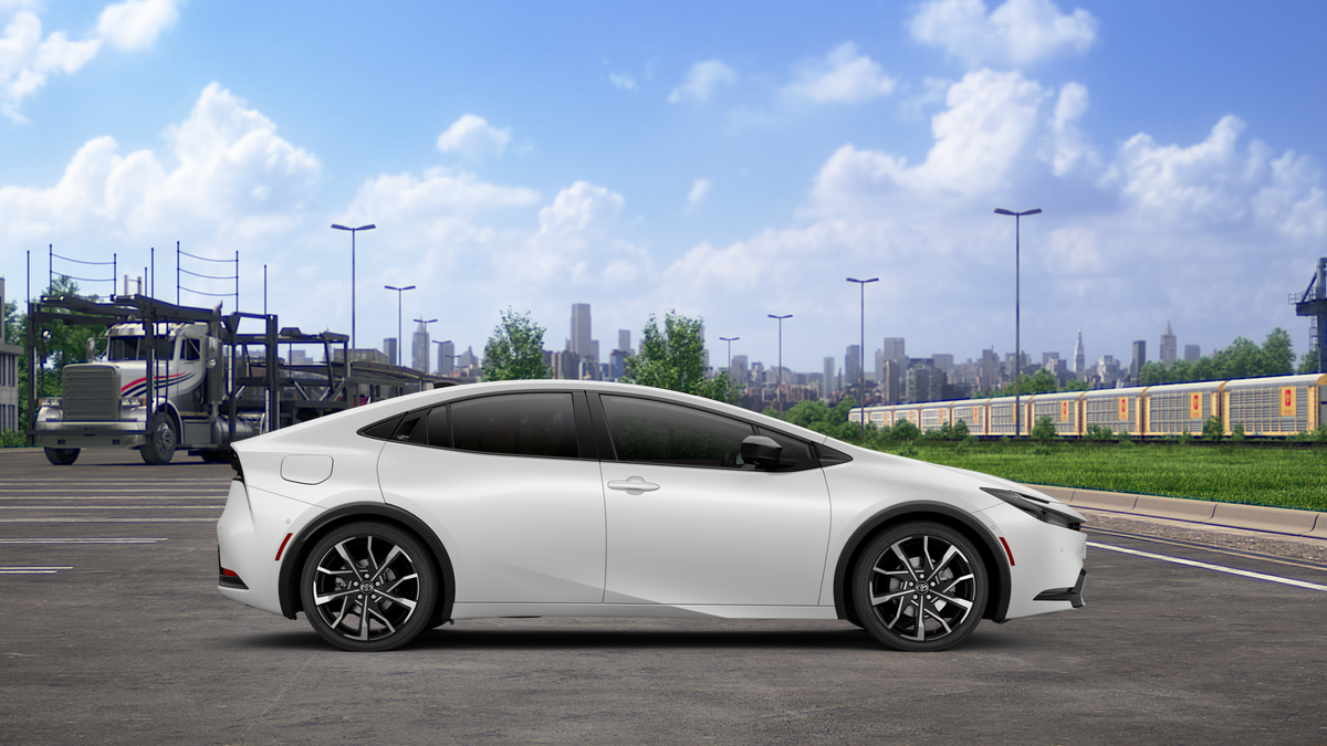 New 2026 Wind Chill Pearl <sup>1</sup> Toyota  XSE Premium image 14
