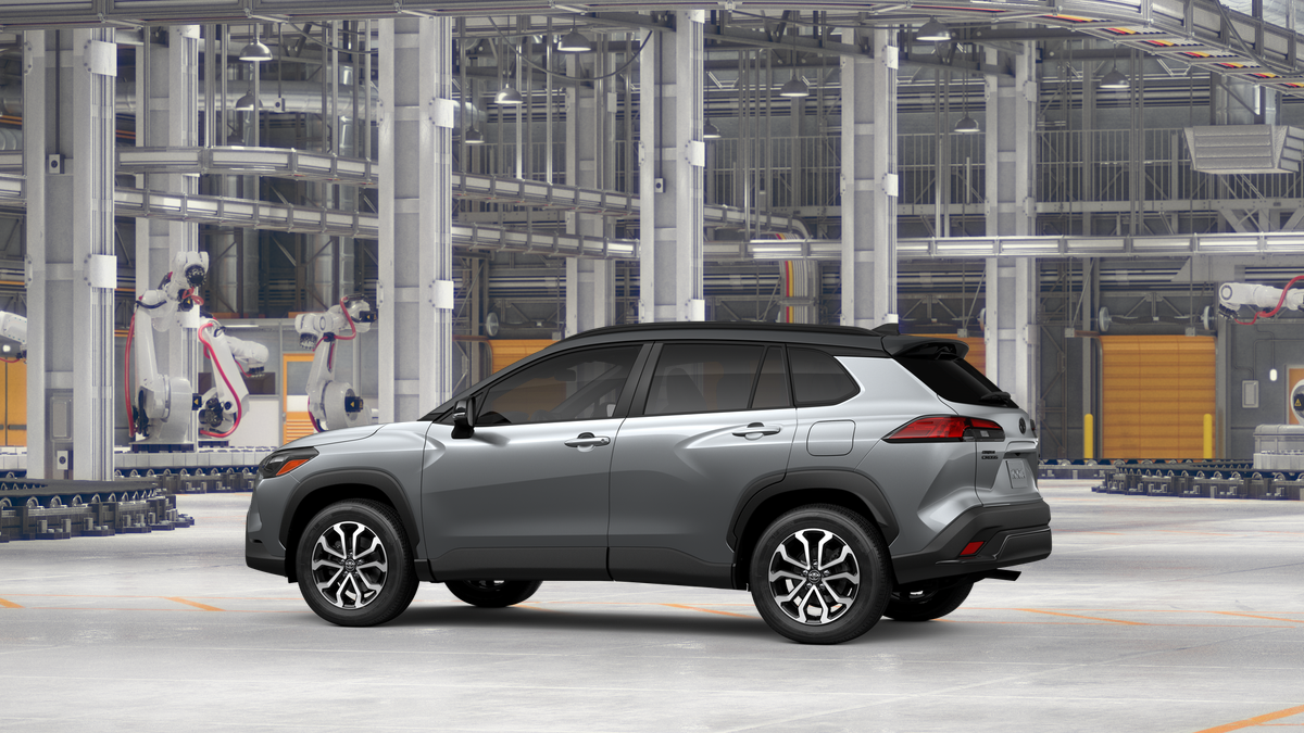 New 2026 Sonic Silver with Jet Black roof <sup>1</sup> Toyota  SE image 7