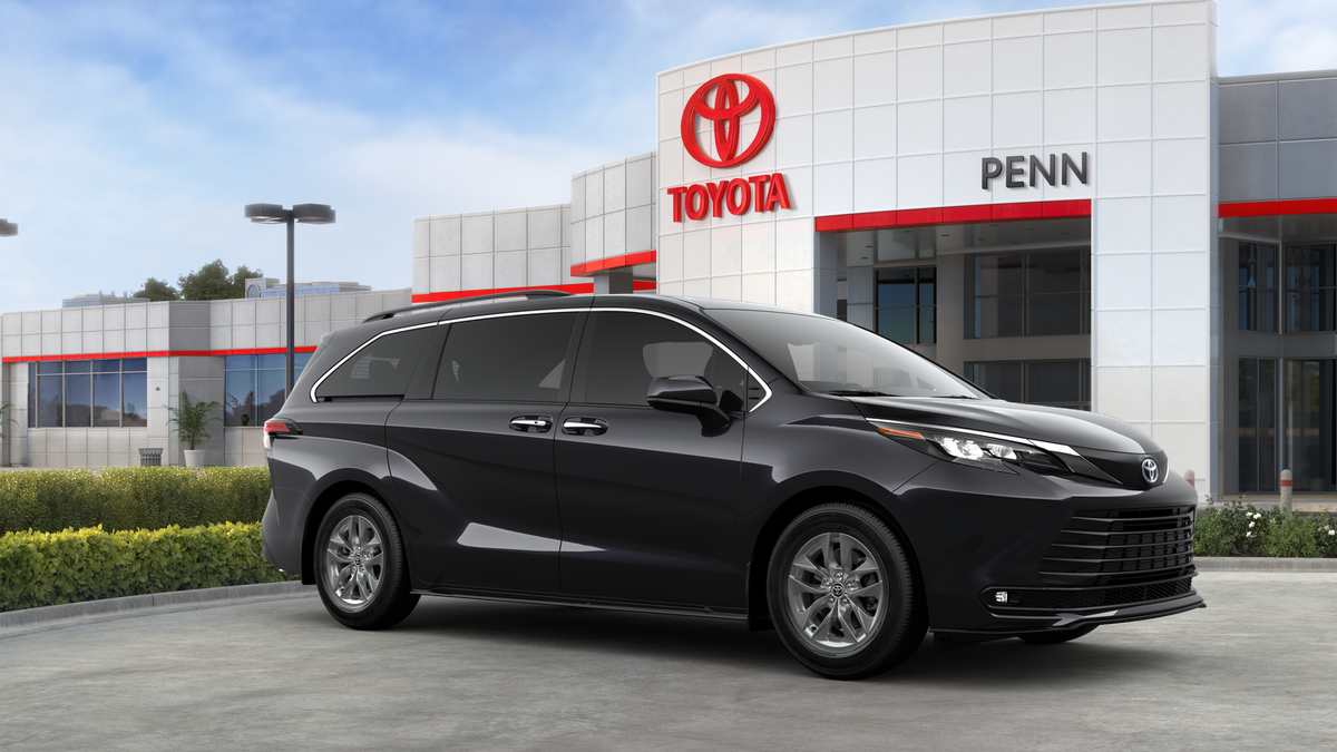 2025 Toyota Sienna XLE photo 25