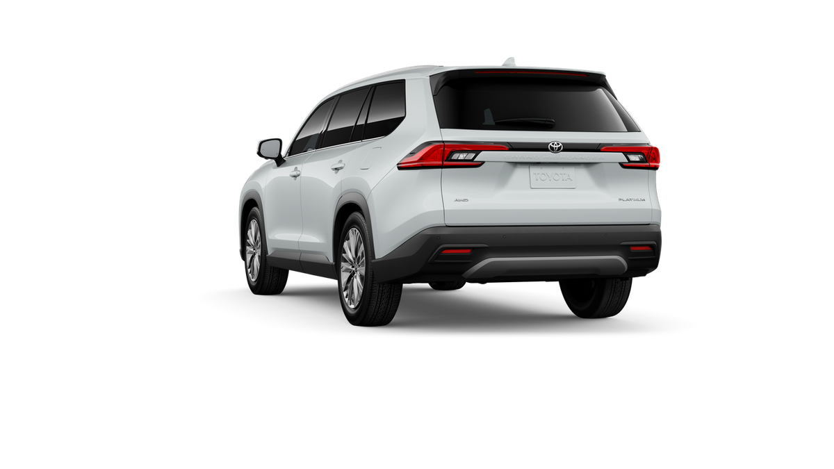 New 2026 Wind Chill Pearl <sup>1</sup> Toyota  Platinum image 9