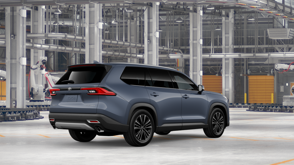 2026 Toyota Highlander Hybrid Platinum photo 12