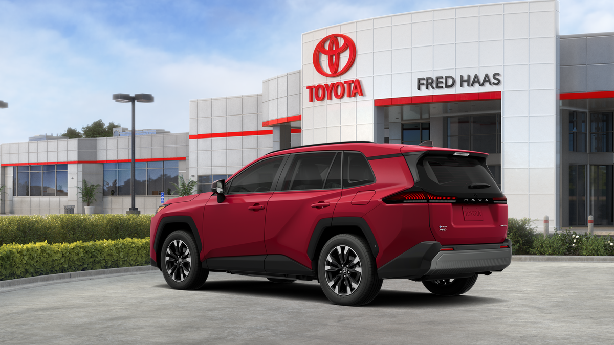 New 2026 Ruby Flare Pearl <sup>1</sup> Toyota  Limited image 8