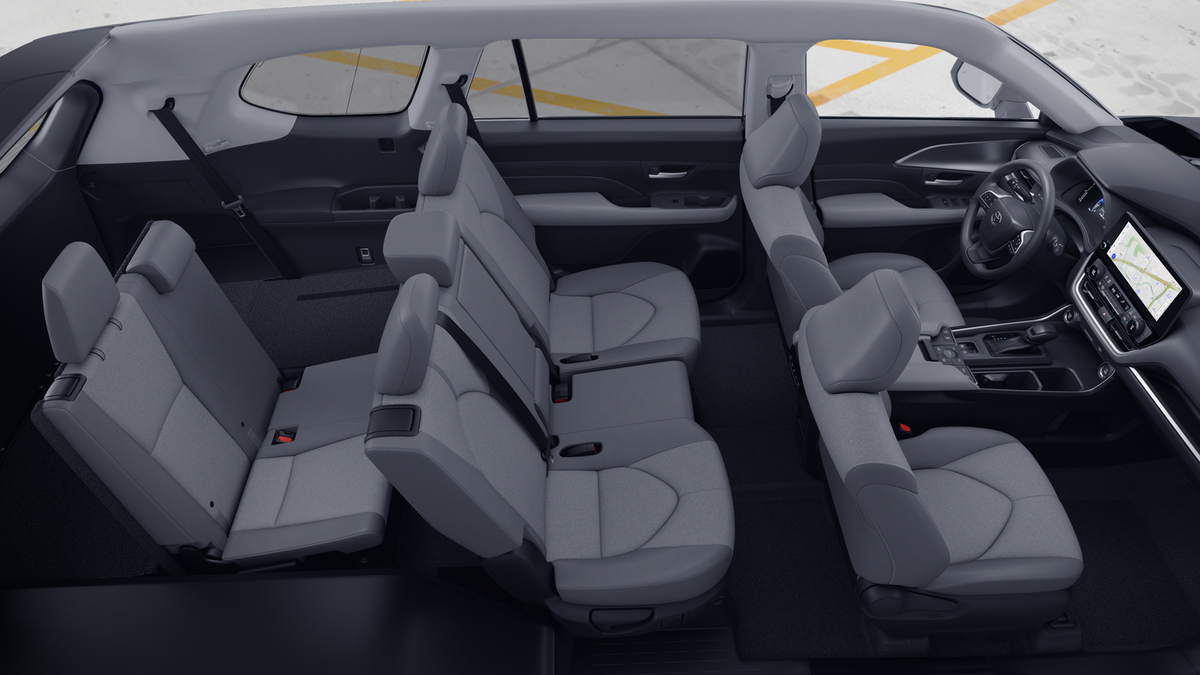 New 2026 Wind Chill Pearl <sup>1</sup> Toyota  LE image 4