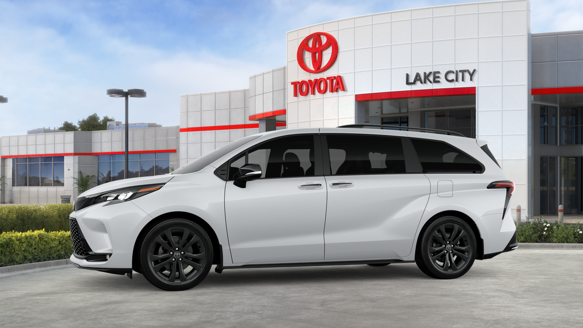 New 2026 Toyota Sienna Van