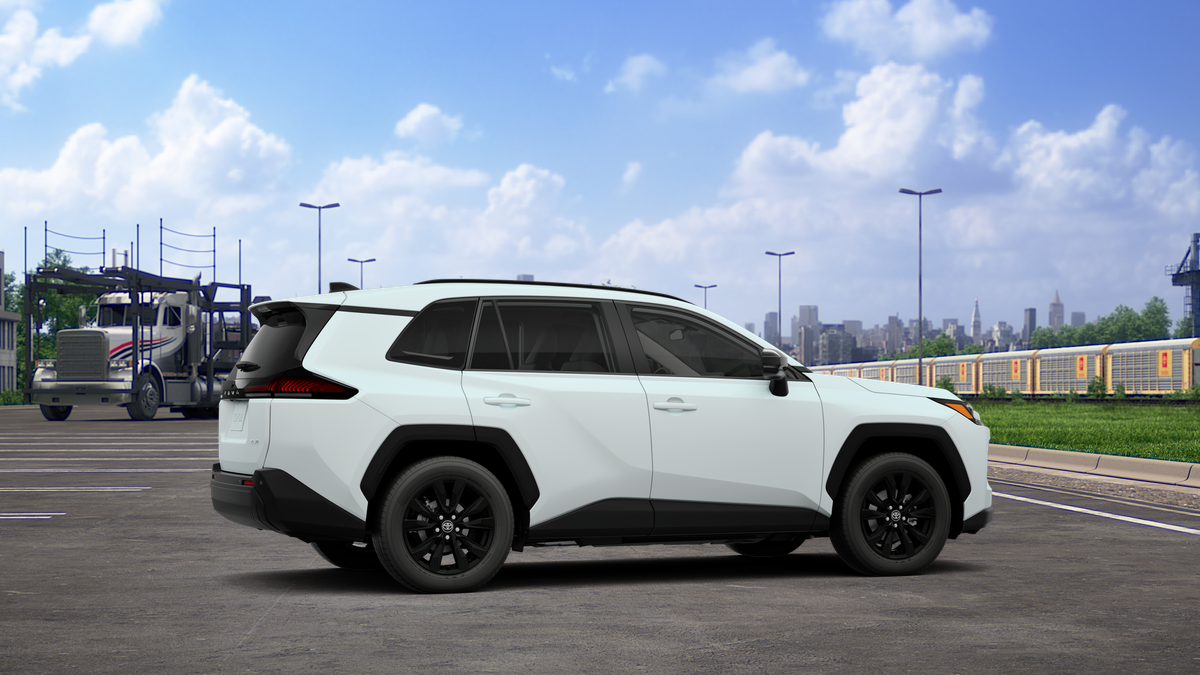 New 2026 Wind Chill Pearl <sup>1</sup> Toyota  XLE Premium image 13