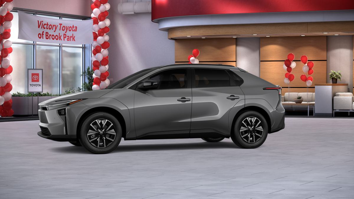 New 2026 Heavy Metal <sup>1</sup> Toyota  XLE image 16