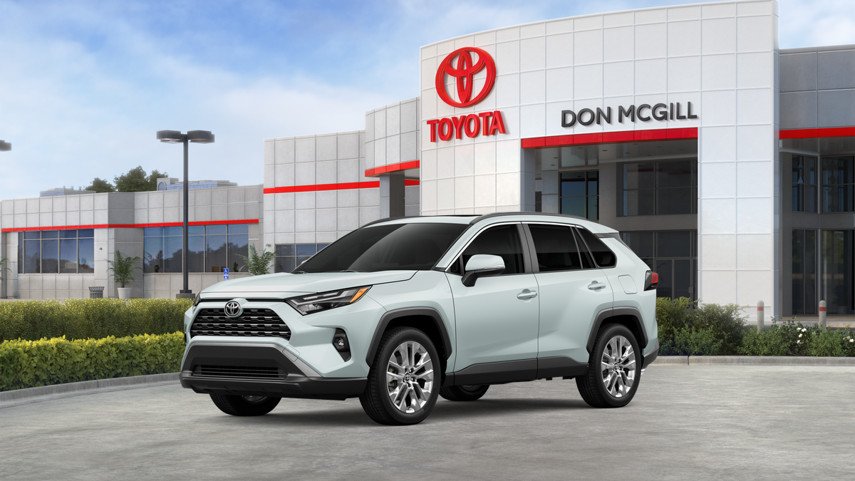 2025 Toyota RAV4 XLE Premium photo 4