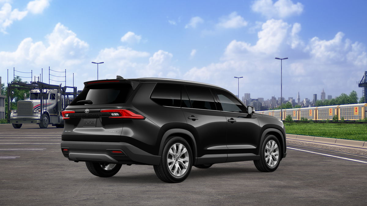 2026 Toyota Highlander Hybrid Limited photo 10