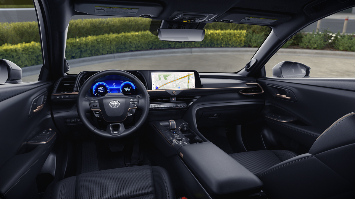 2025 Toyota Crown Signia Limited - Photo 20