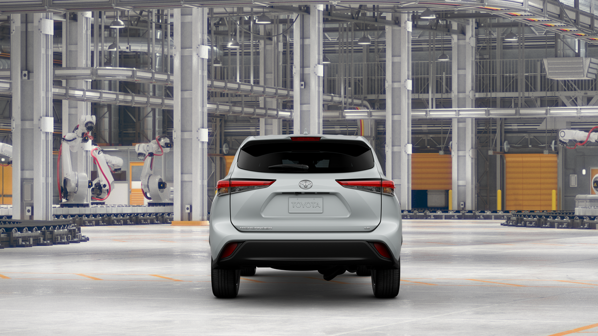 2025 Toyota Highlander XLE Limited photo 4