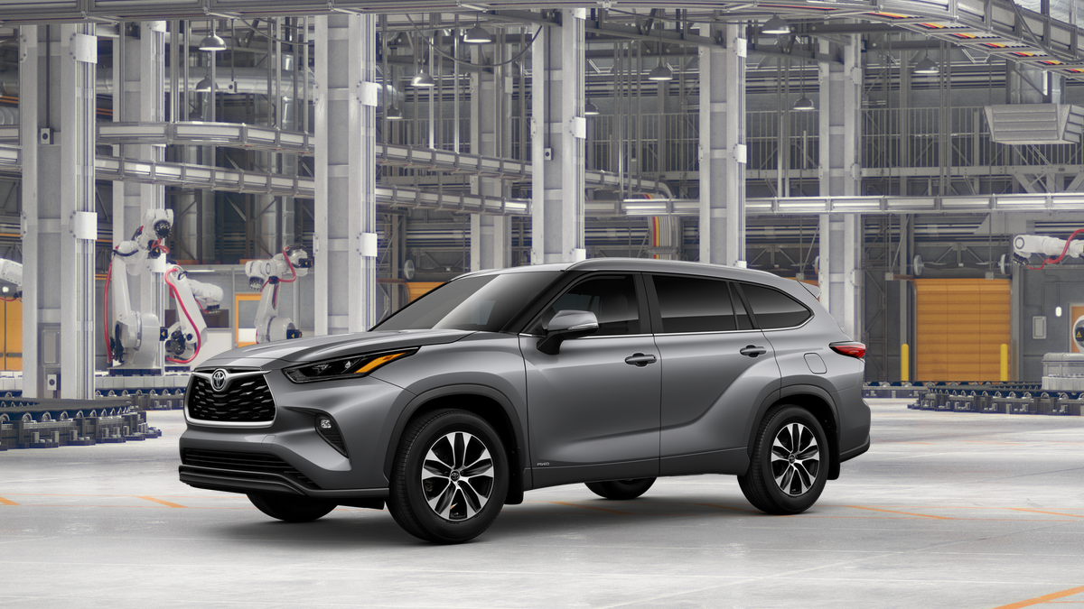 2025 Toyota Highlander Hybrid XLE photo 3