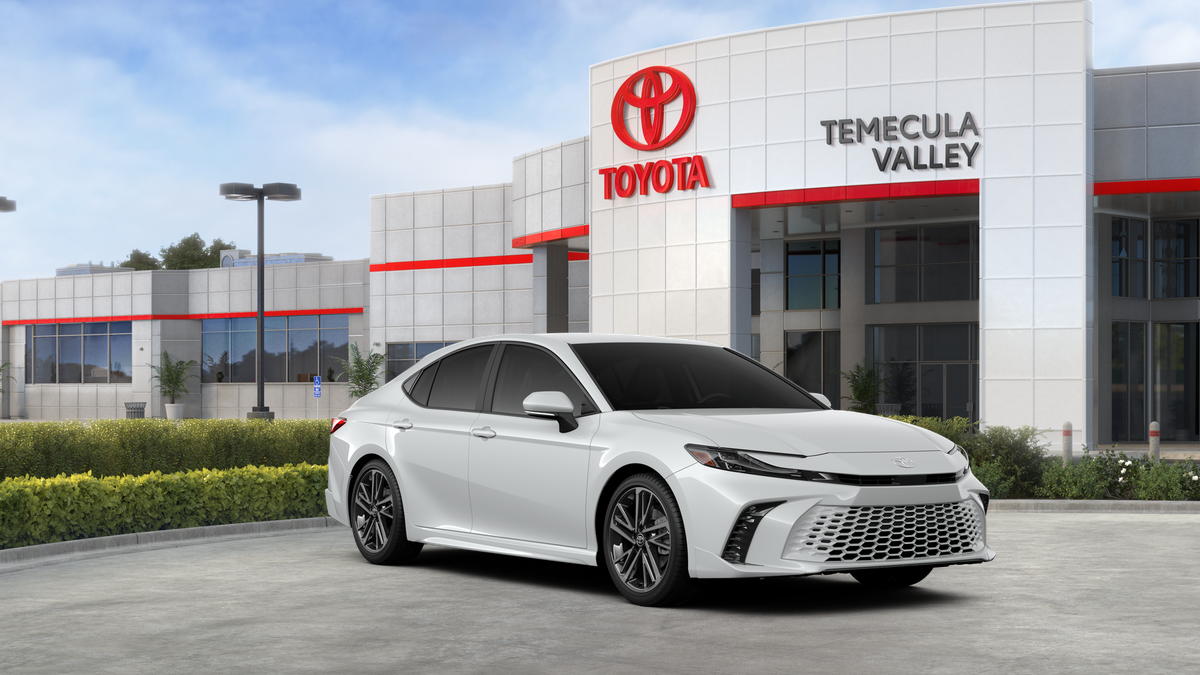 New 2026 Wind Chill Pearl <sup>1</sup> Toyota  XSE image 17