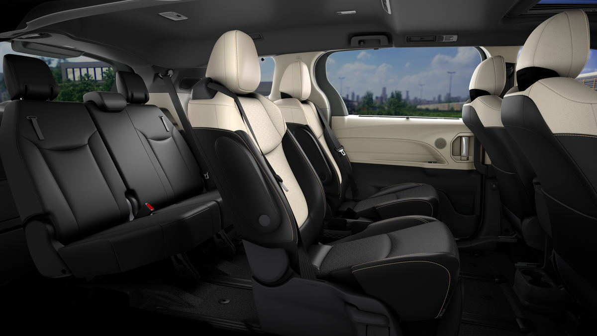 New 2026 Wind Chill Pearl <sup>1</sup> Toyota  Limited image 34