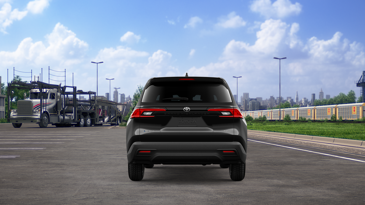 2026 Toyota Highlander Hybrid XLE photo 8