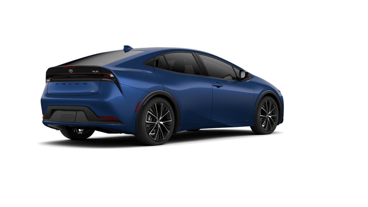 2026 Toyota Prius XLE photo 2