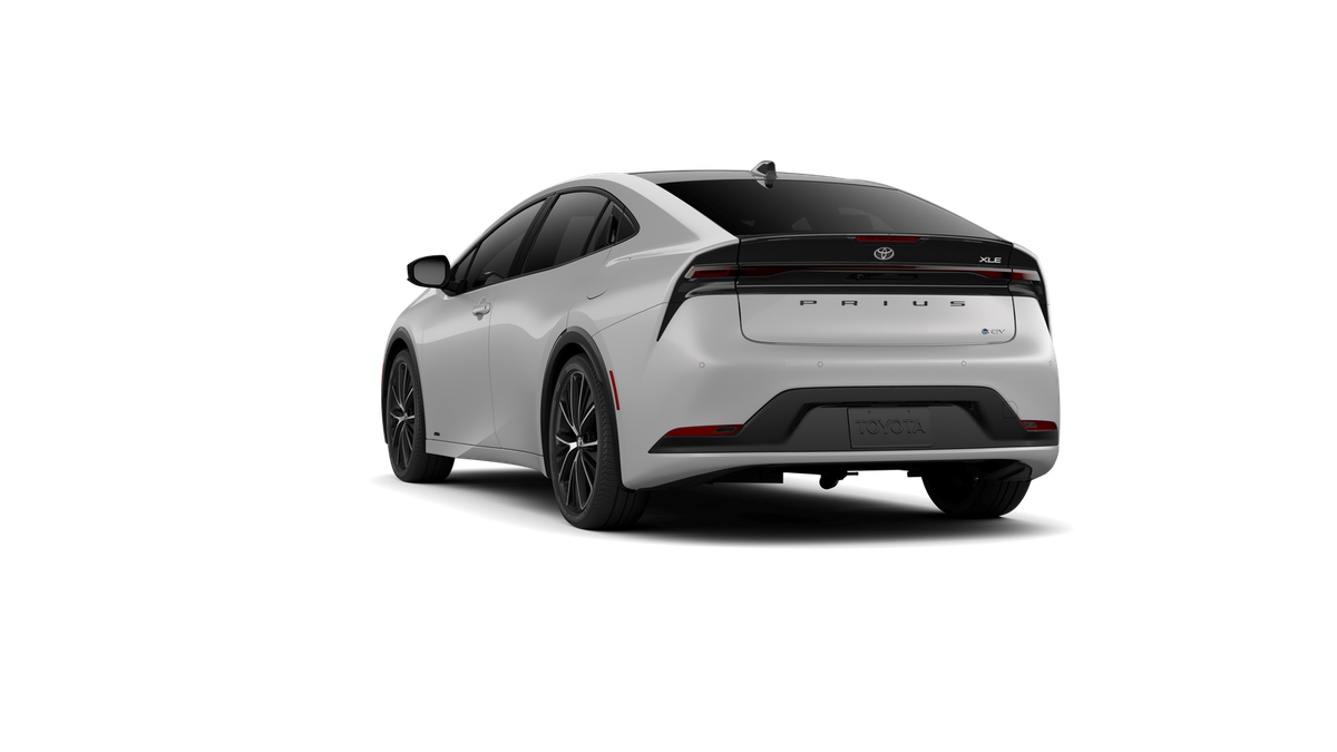 2026 Toyota Prius XLE photo 8