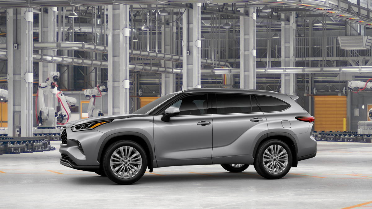 2025 Toyota Highlander Platinum photo 3