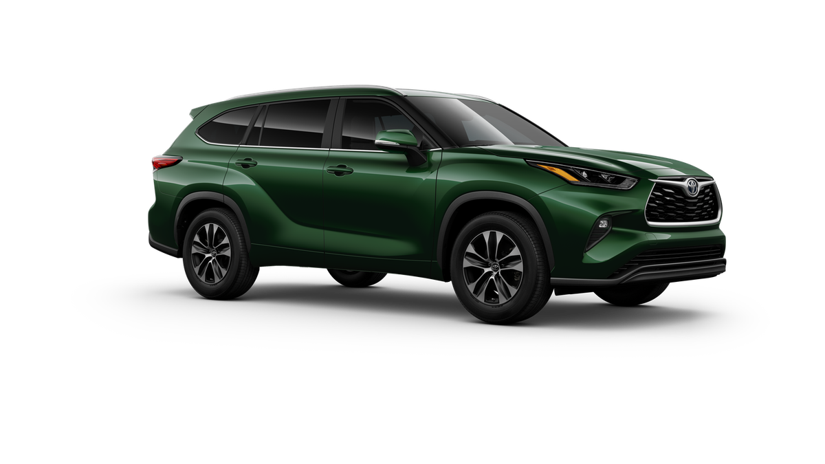 2025 Toyota Highlander XLE Limited photo 6