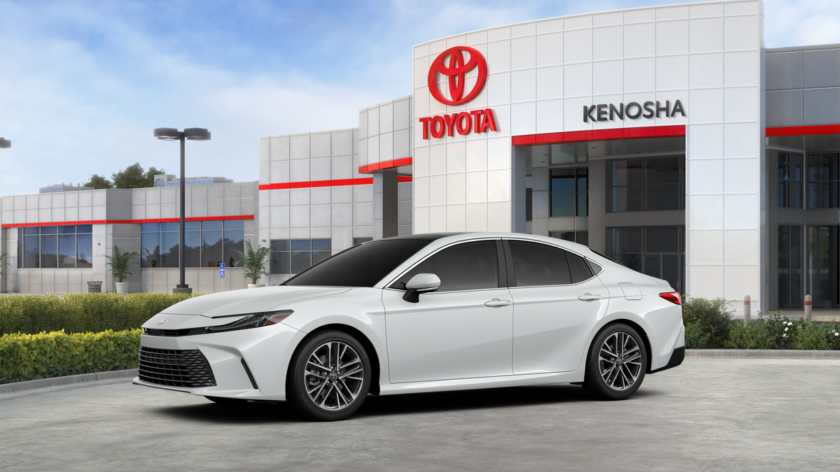 2026 Toyota Camry XLE photo 9
