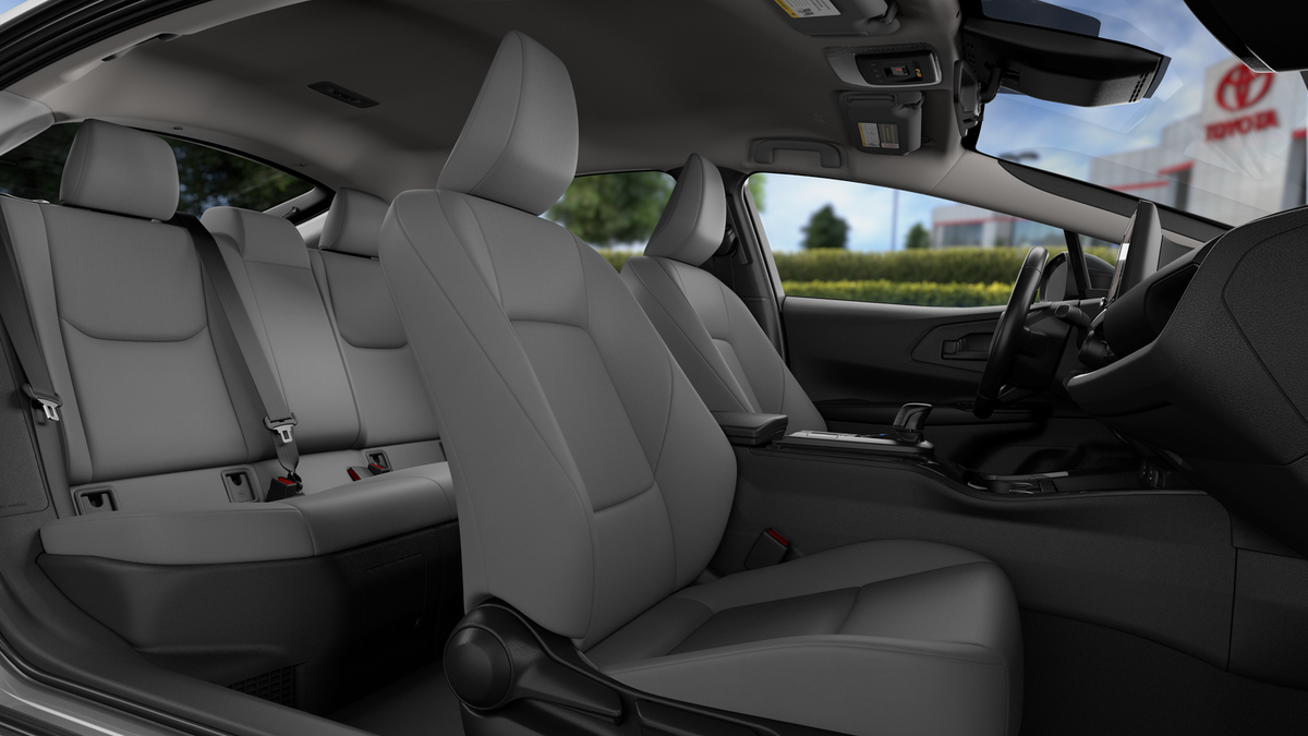 2026 Toyota Prius LE - Photo 41