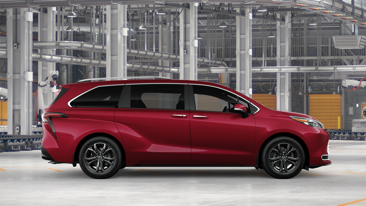 New 2026 Ruby Flare Pearl <sup>1</sup> Toyota  Platinum image 14