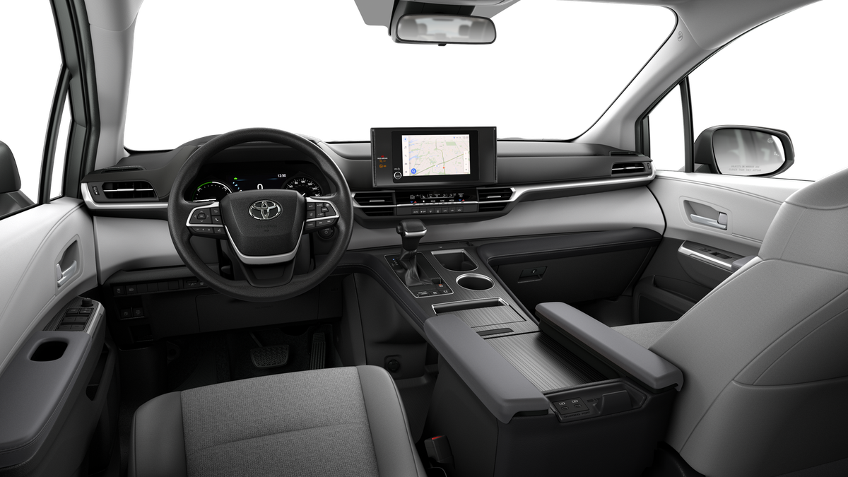 2025 Toyota Sienna LE photo 15