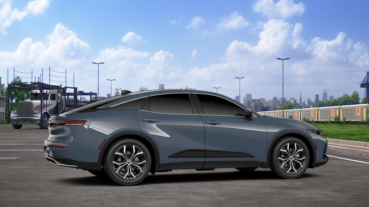 2026 Toyota Crown XLE photo 10