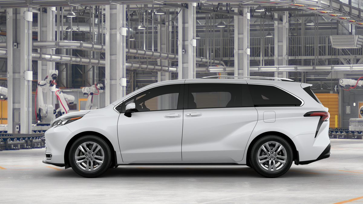 2025 Toyota Sienna Limited photo 6