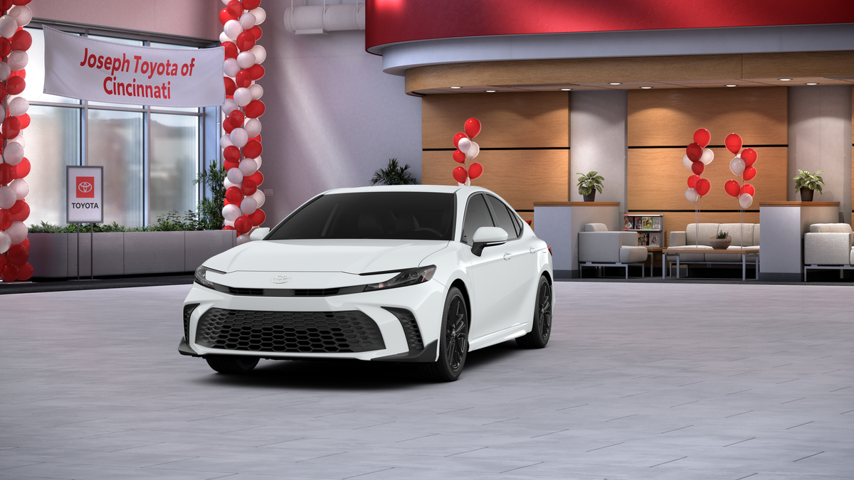 2026 Toyota Camry SE - Photo 18