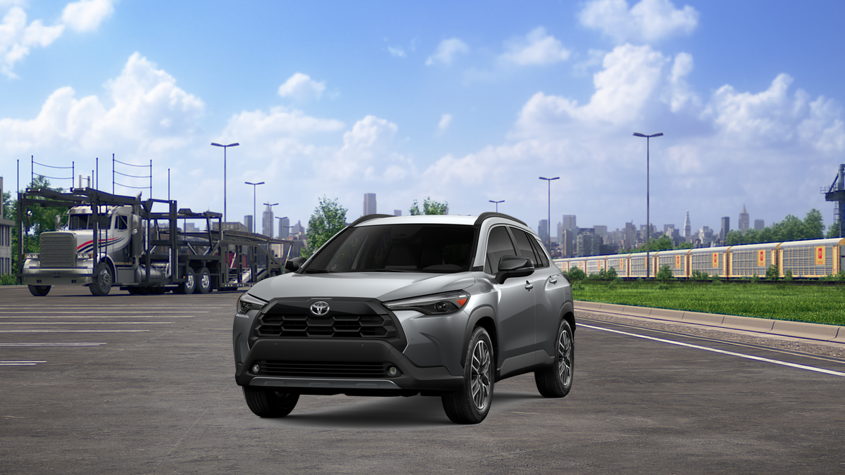 2026 Toyota Corolla Cross XLE photo 18
