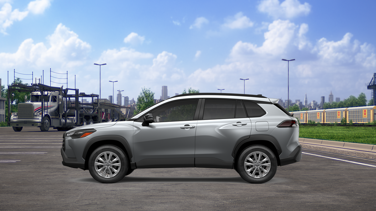 2026 Toyota Corolla Cross LE photo 5