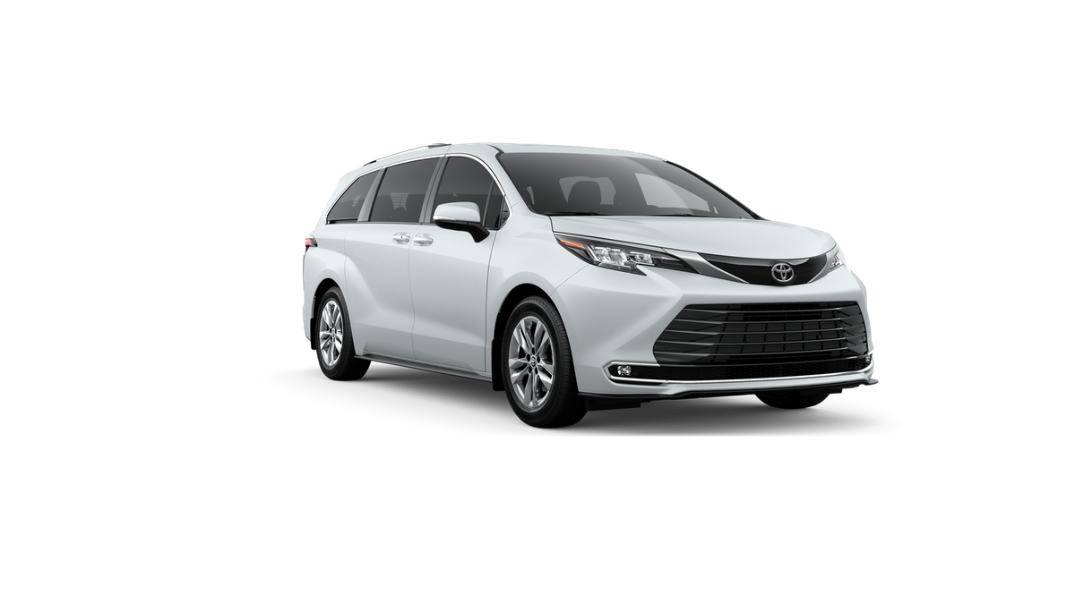 New 2026 Wind Chill Pearl <sup>1</sup> Toyota  Limited image 17