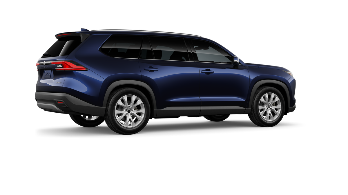 2026 Toyota Highlander Hybrid Limited photo 3