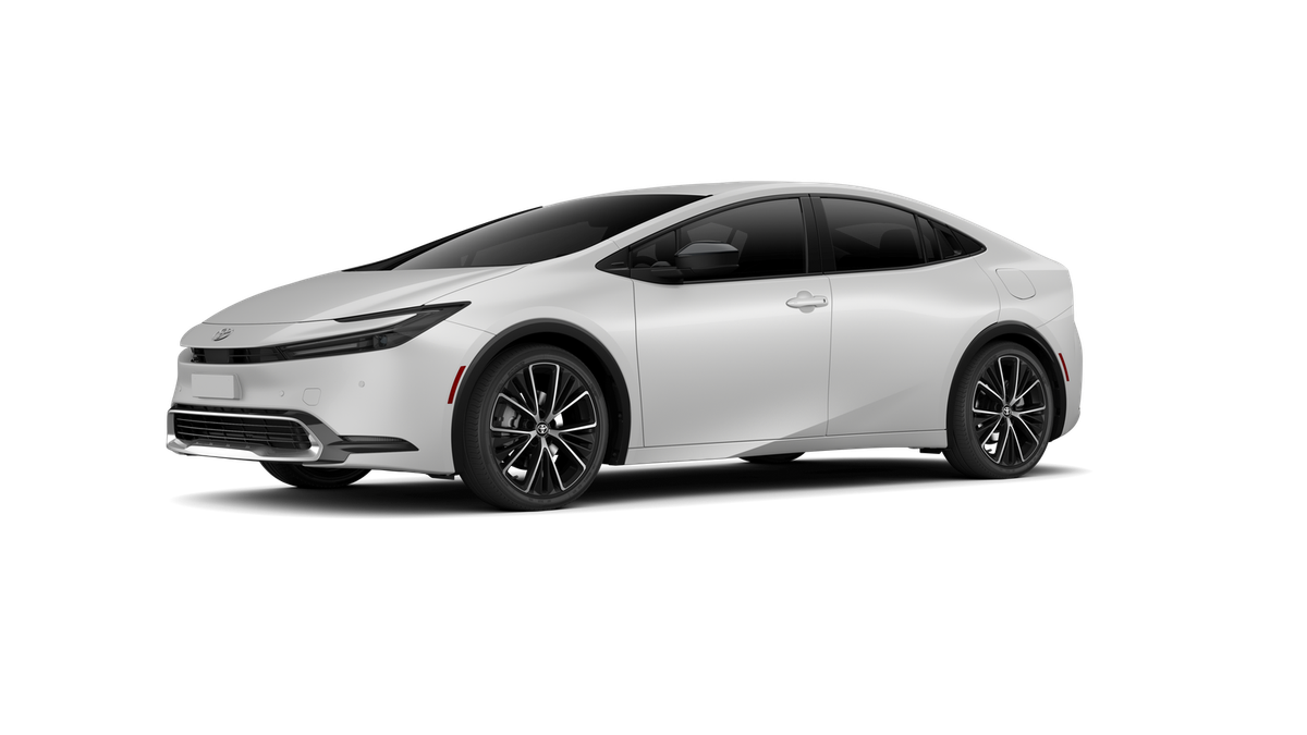 2026 Toyota Prius XLE photo 3