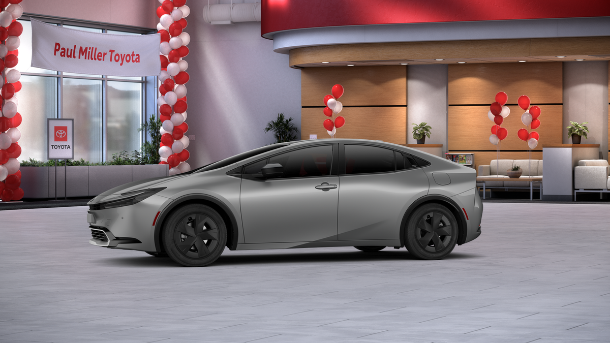 2026 Toyota Prius Plug-in Hybrid SE - Photo 5