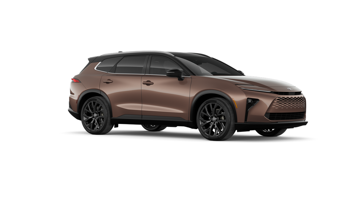 New 2026 Bronze Age with Black roof <sup>1</sup> Toyota  Limited image 16