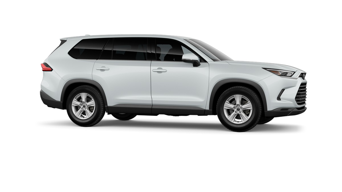 New 2026 Wind Chill Pearl <sup>1</sup> Toyota  LE image 15